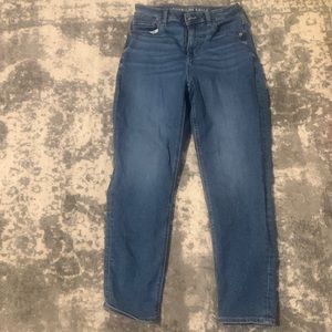 American Eagle Mom Jeans stretch jeans size 4. Great condition